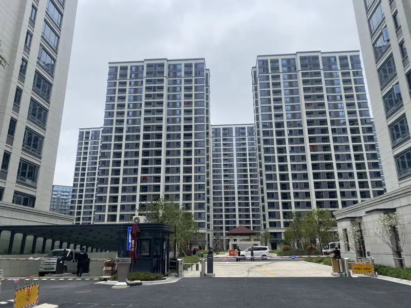 Hot water supply project for 1980 units of properties in Hoi Chiu Elegant Garden) (2)j33